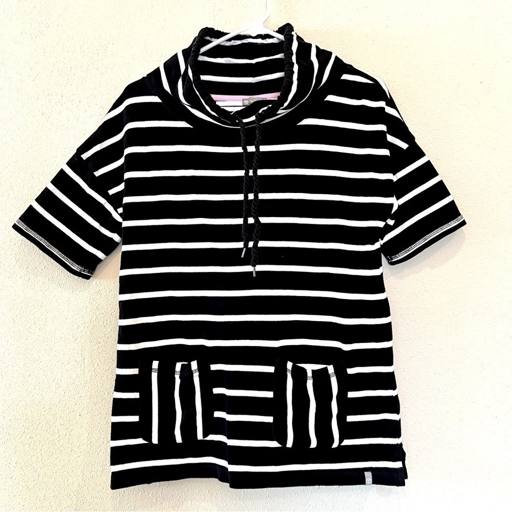 T by Talbots Women Black white stripes Pullover Sweater short sleeves size XS